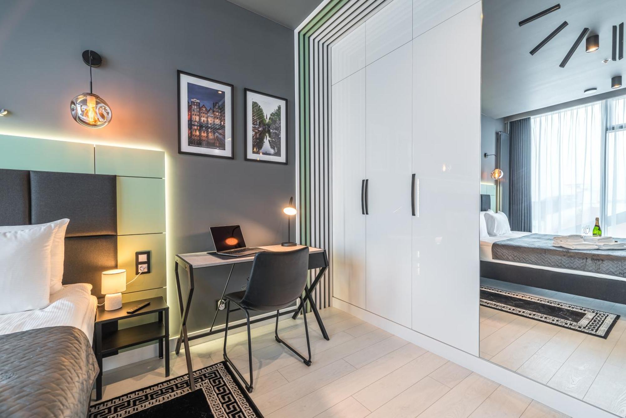 Q18 Aparthotel Bydgoszcz Exterior photo